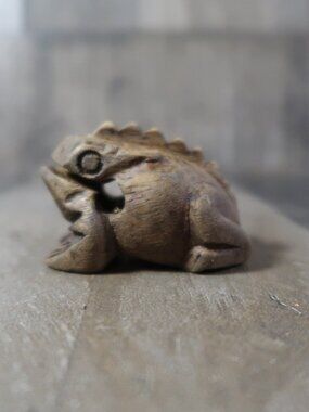 Vintage Hand Carved Guiro Wooden Croaking Frog Percussion Instrument Toad